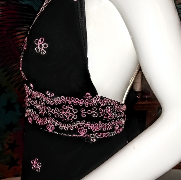 Ladies halter top - Picture 4 of 7